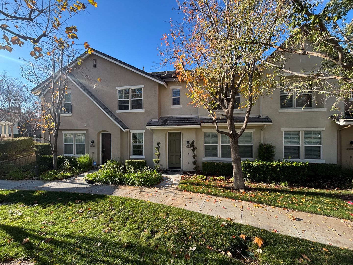 Valencia House: 24053 Meadowbrook Court