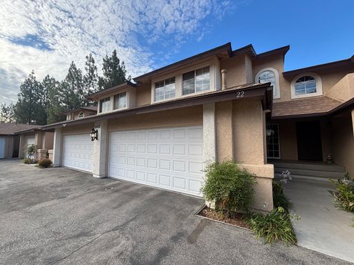 Charming 3-Bedroom Home in the Mountain View Court Community! – photo 1