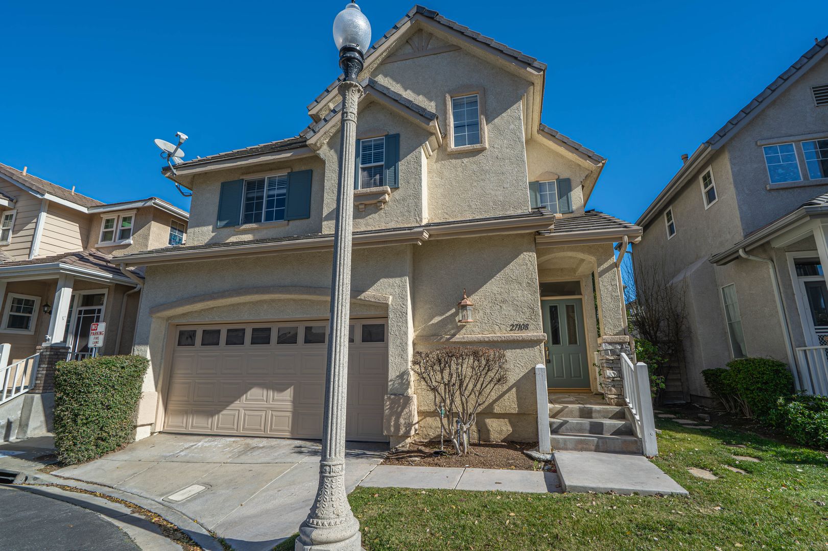 Valencia House: 27108 Westview Lane