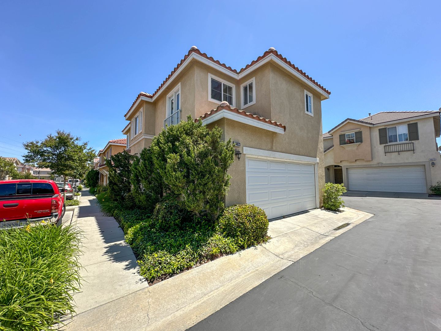 Valencia House: 24623 Montevista Circle