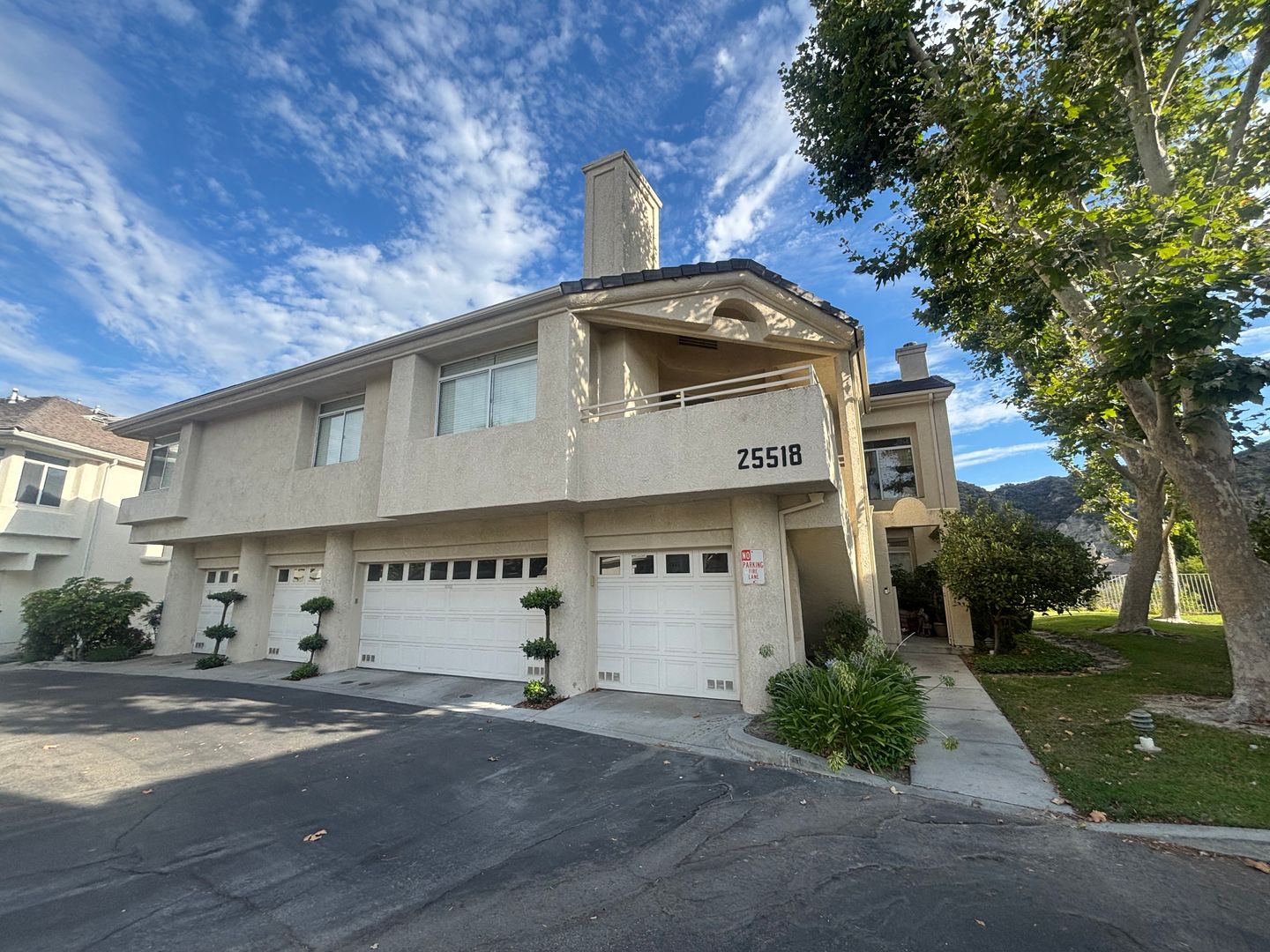 Stevenson Ranch House: 25518 Hemingway Avenue D