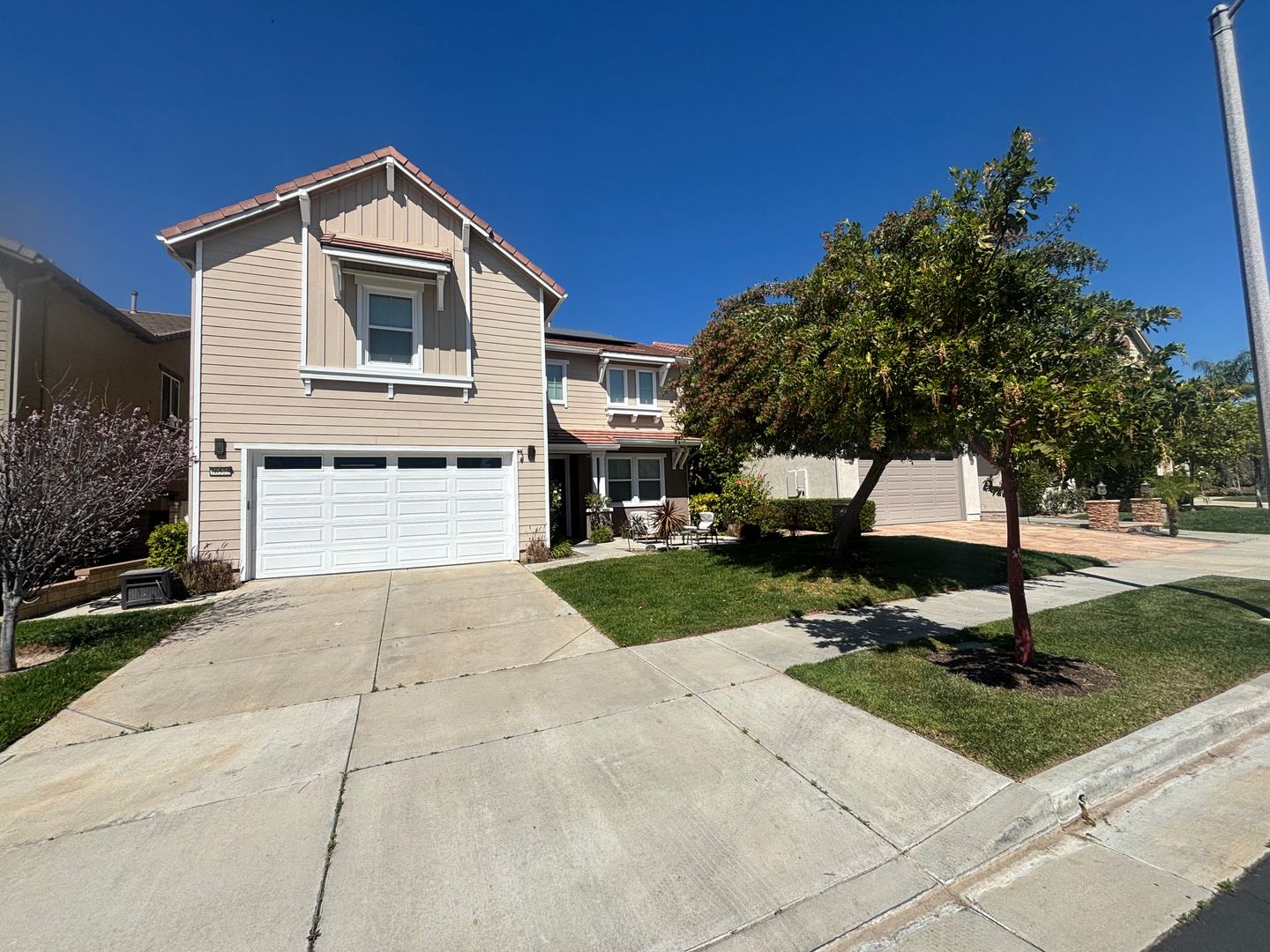Santa Clarita House: 26525 Craftsmen Court