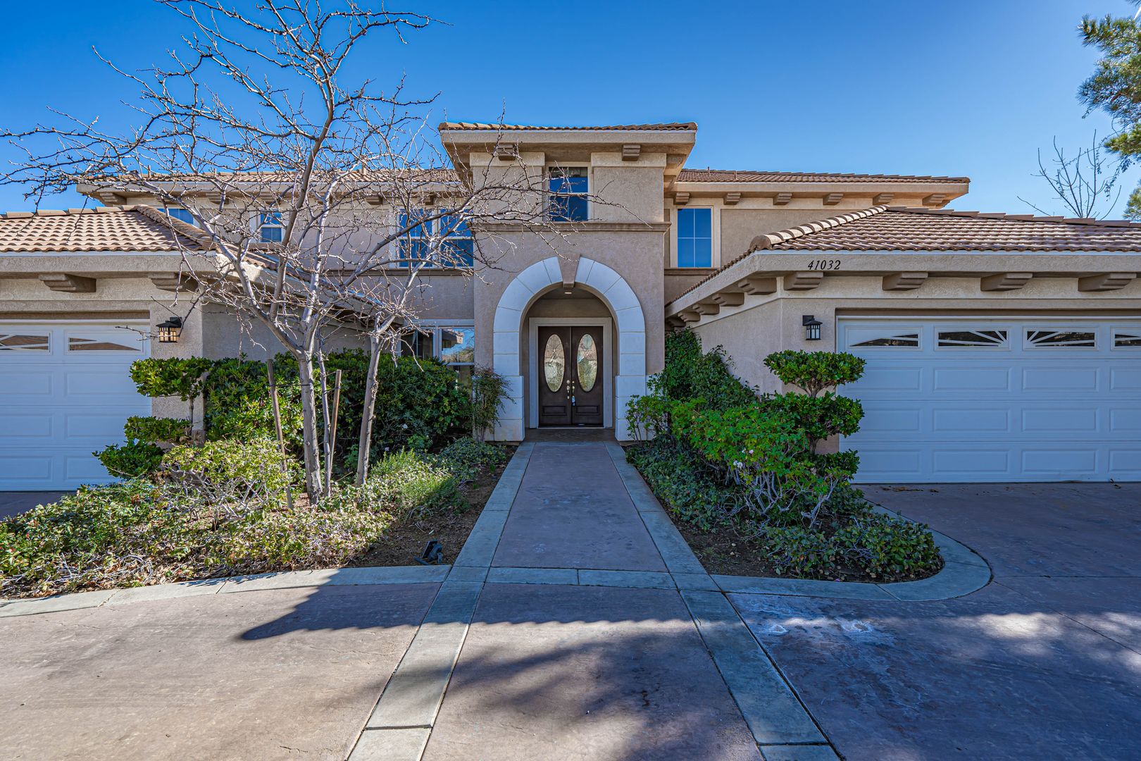 Palmdale House: 41032 Woodshire Drive