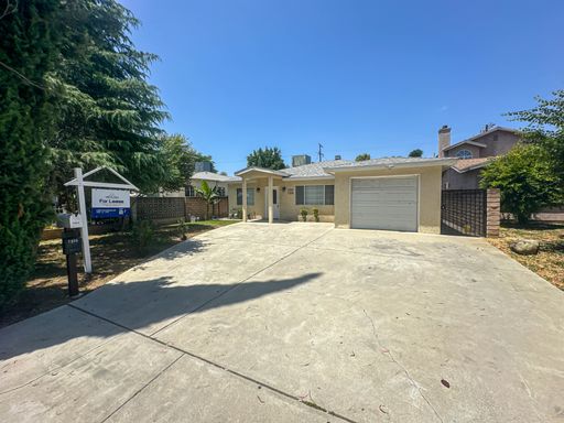 Charming Reseda 3 Bedroom PLUS Office for Rent! – photo 1