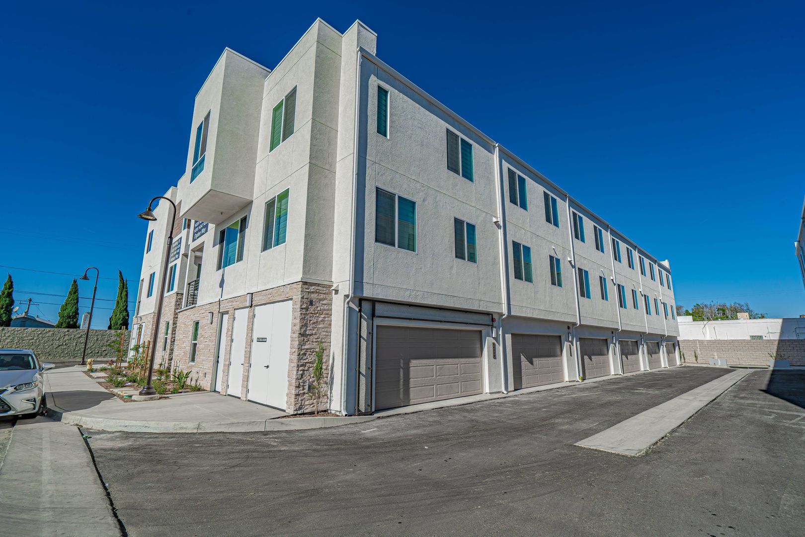 Gardena House: 14347 Ogden Way