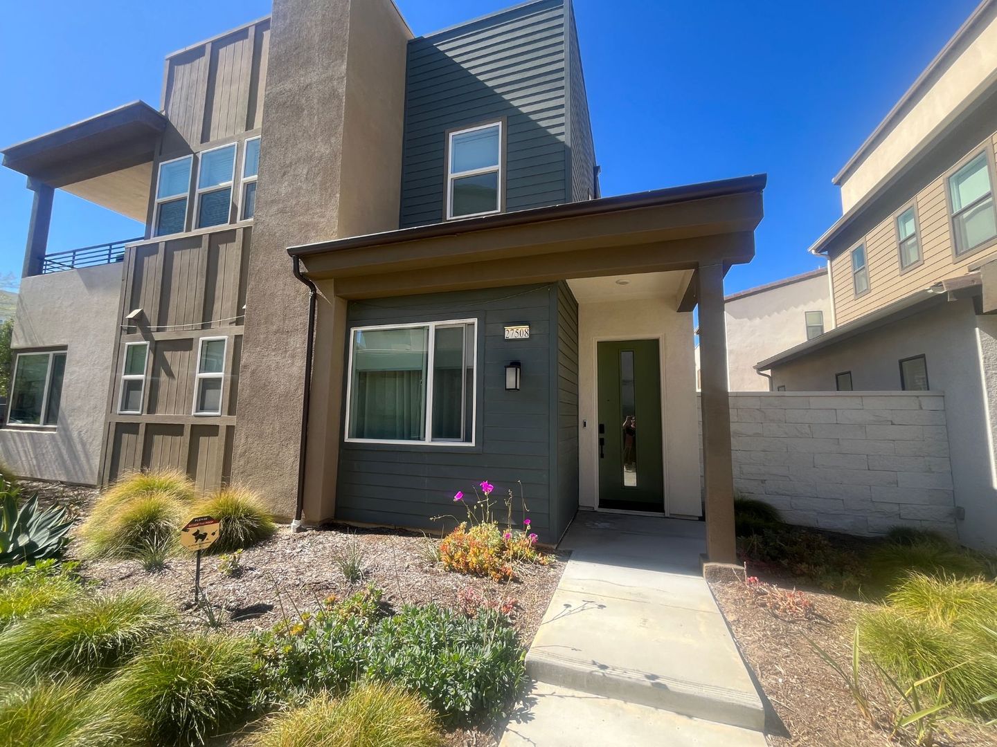 Santa Clarita House: 27508 Illumination Court