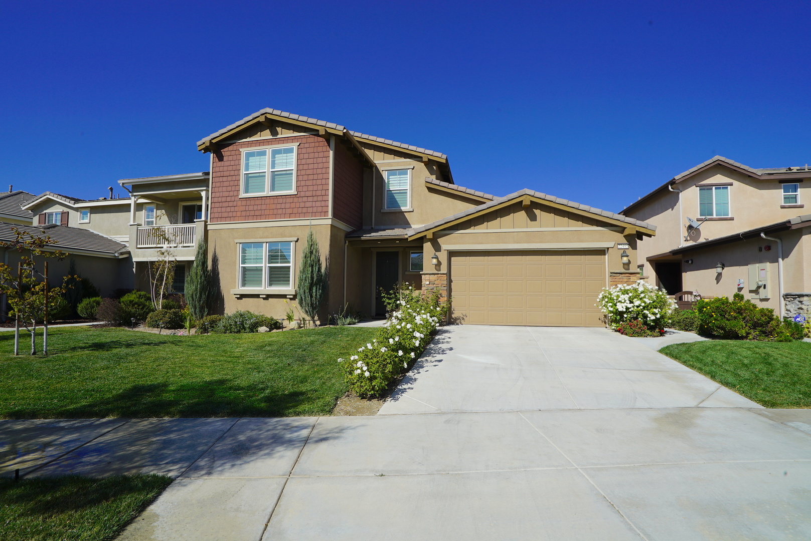Santa Clarita House: 22495 Brightwood Place