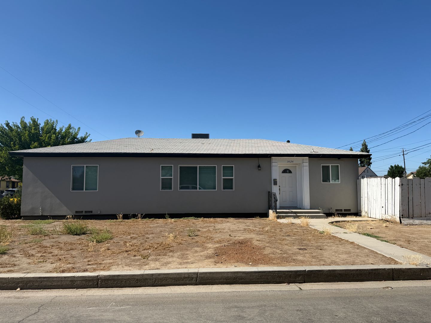 Wasco House: 1424 Sycamore Drifve