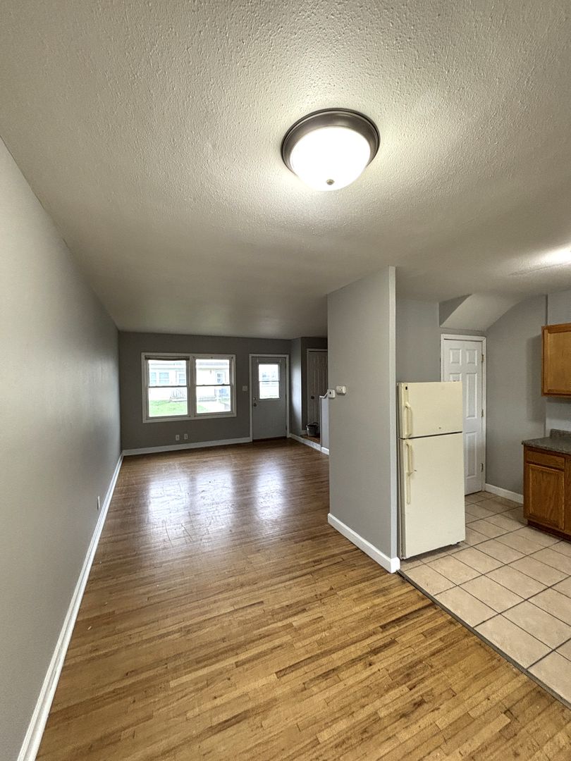 Waterloo Townhome: 1272 W Mullan Ave