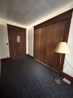 Listing photo thumbnail