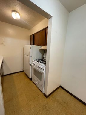 791 Russell Rd, Waterloo, IA 50701