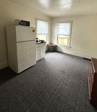 115 Irving St - 3, Waterloo, IA 50703
