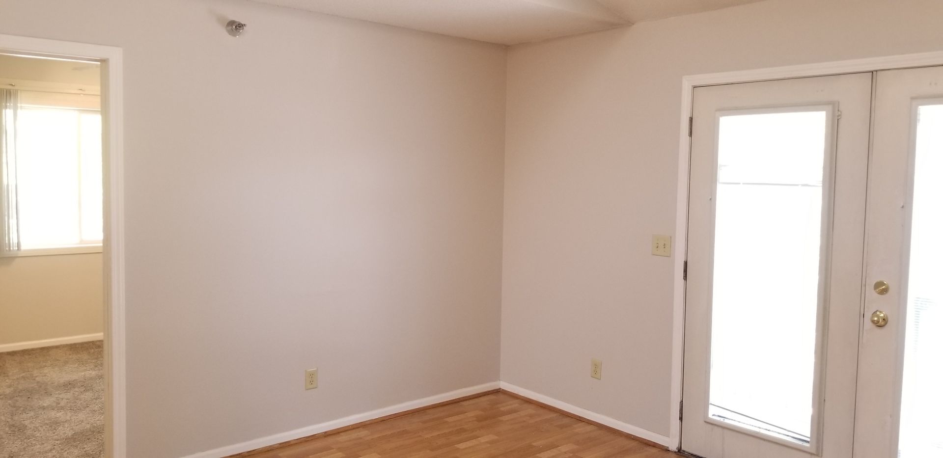 Cedar Falls Apartment: 921 W 20th Street