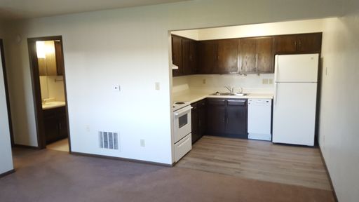 2539 St. Francis Dr - Apt 2, Waterloo, IA 50702