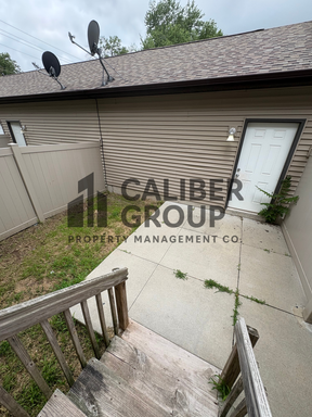 Listing photo thumbnail