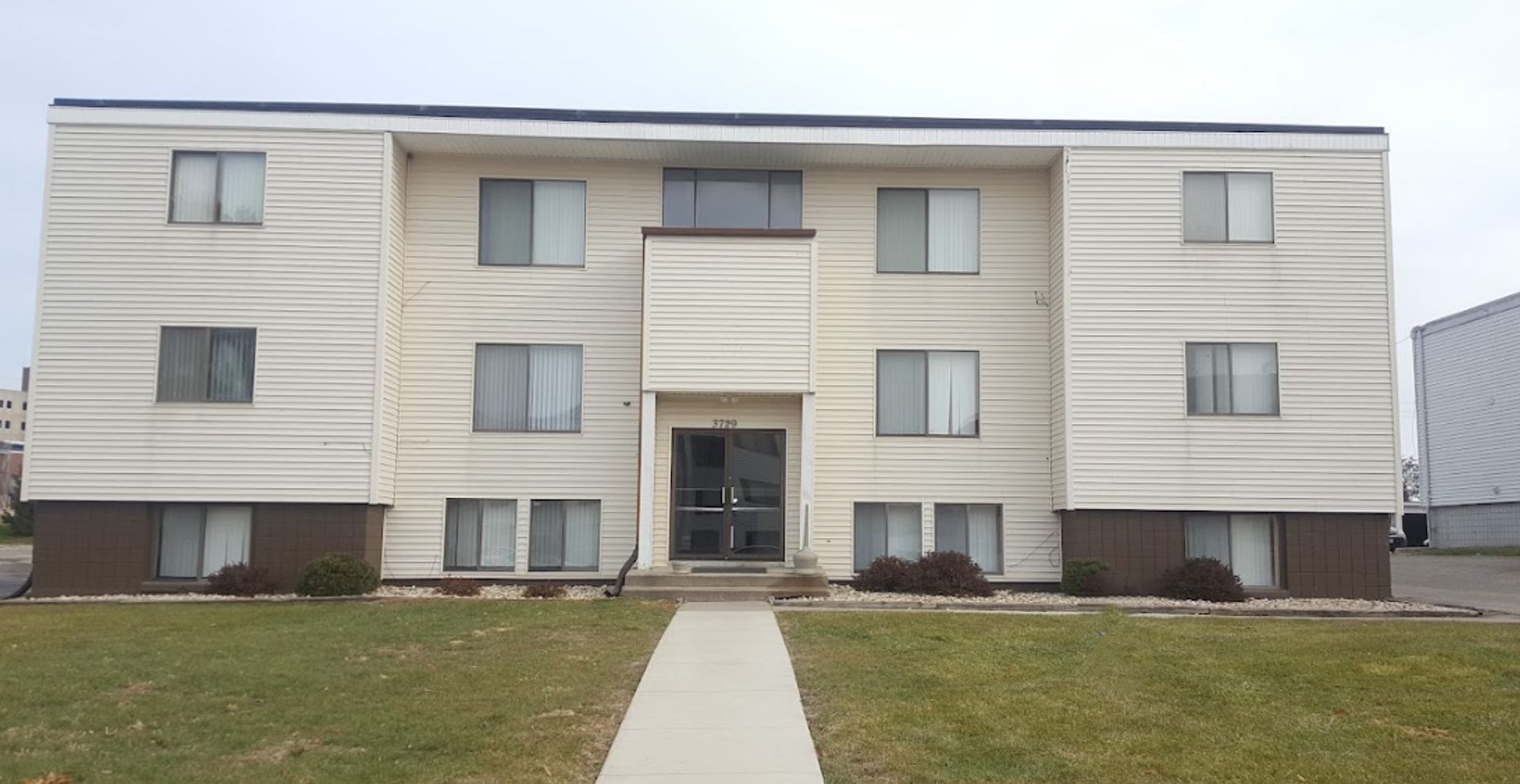 Waterloo Apartment: 3729 W 9th Street