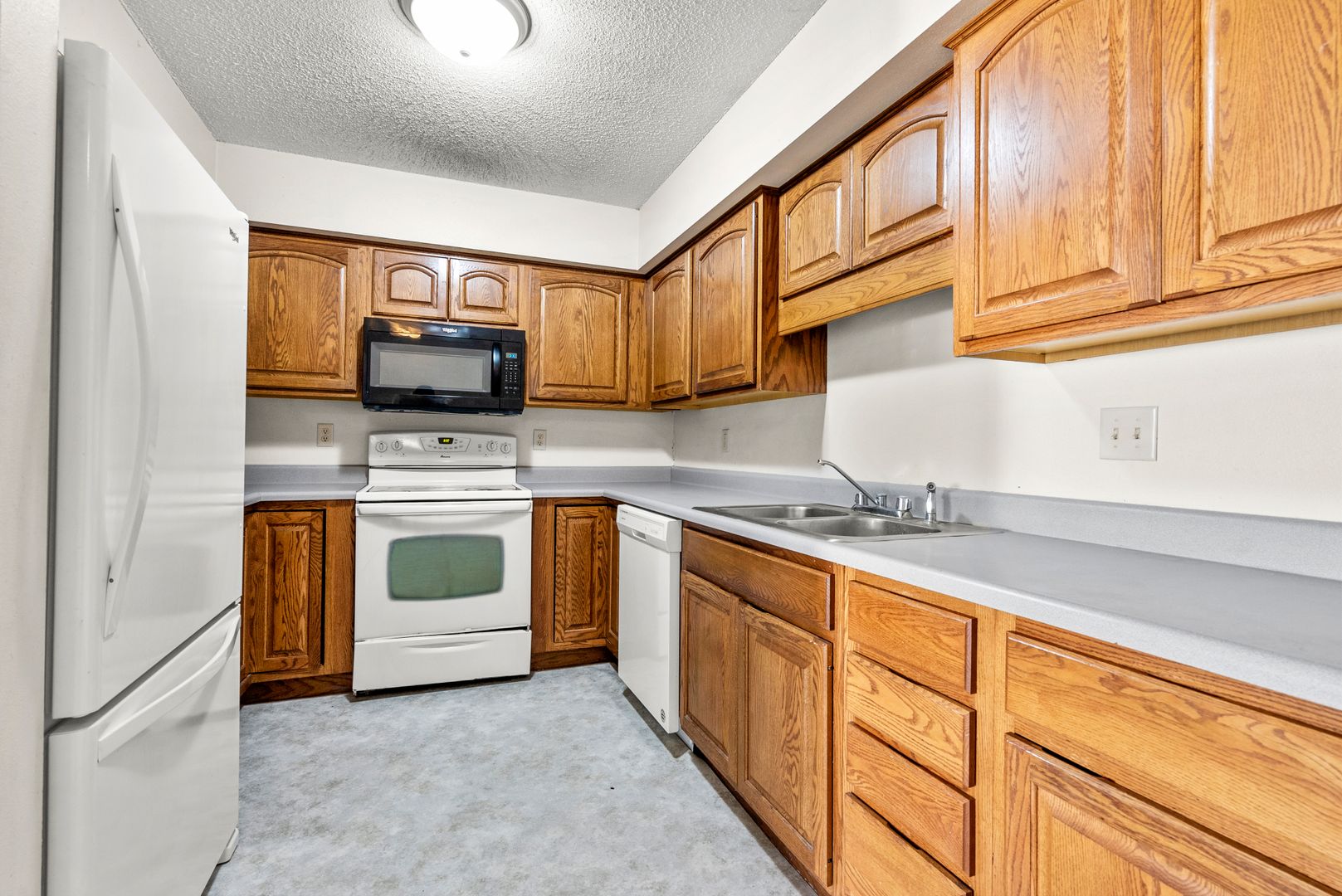 Cedar Falls Apartment: 2609 Olive St