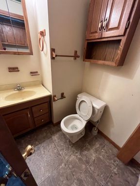 Listing photo thumbnail