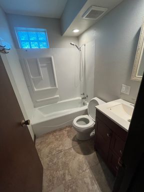 Listing photo thumbnail