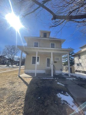 126 Wellington St, Waterloo, IA 50701