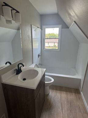 Listing photo thumbnail
