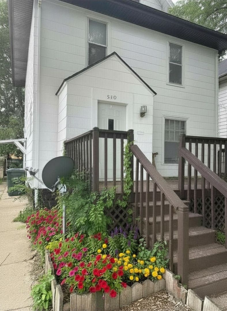 Waterloo House: 510 Baltimore Ave