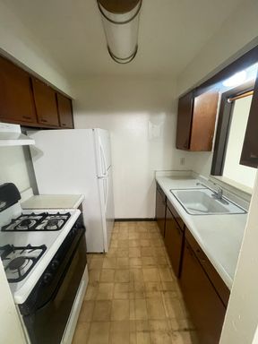 765 Russell Rd - 109, Waterloo, IA 50701