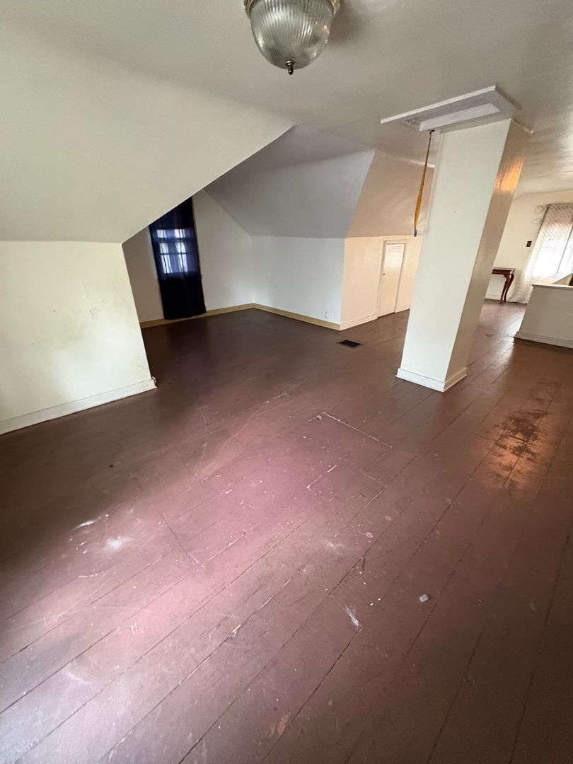 Waterloo House: 440 Cutler Street