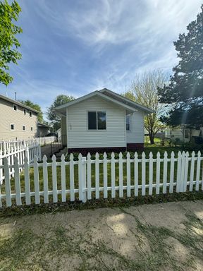 Listing photo thumbnail