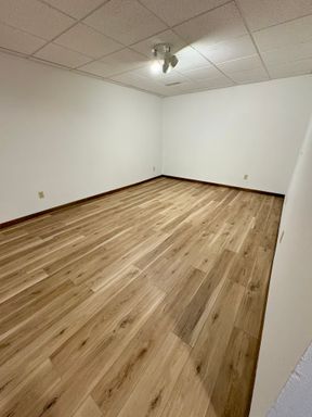 Listing photo thumbnail
