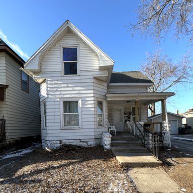 Listing photo thumbnail