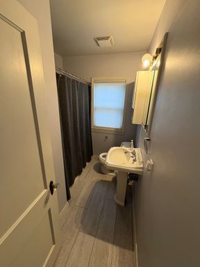 Listing photo thumbnail