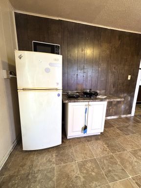 227 Independence Ave - 3, Waterloo, IA 50703