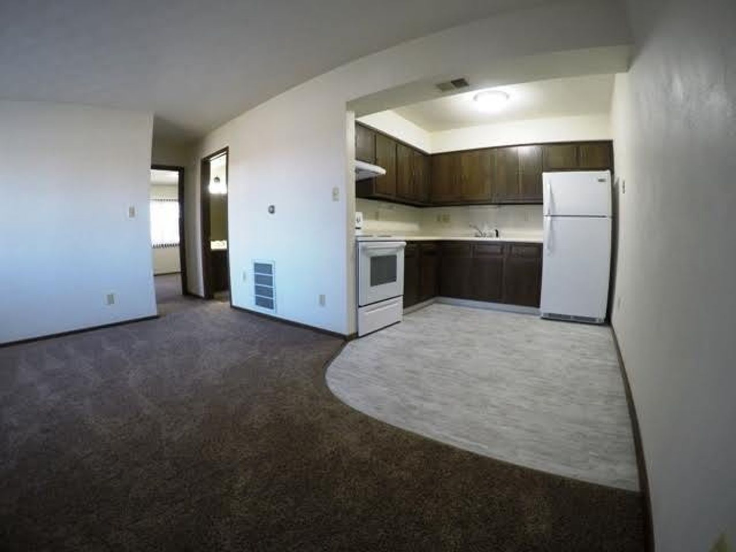 Waterloo Apartment: 2539 St. Francis Dr