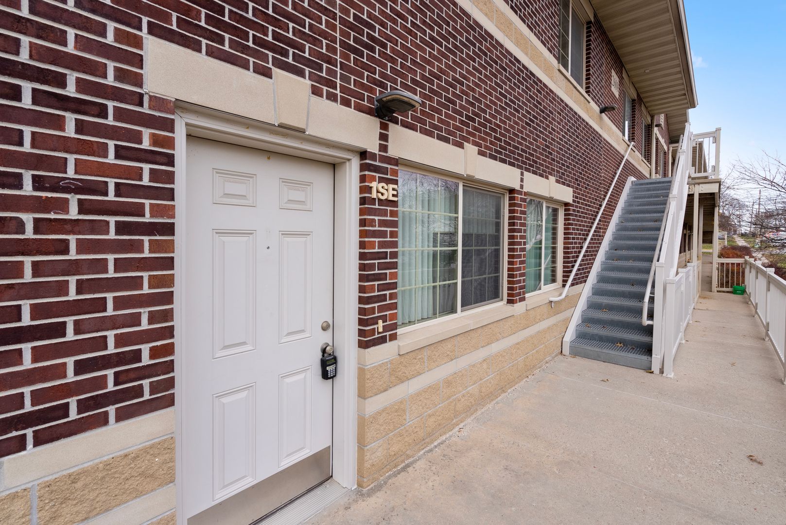 Cedar Falls Apartment: 2609 Olive St