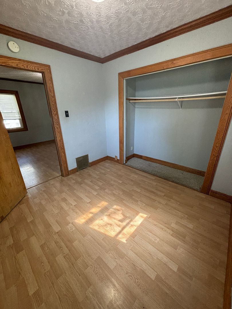 1022 Forest Ave 5 of 12