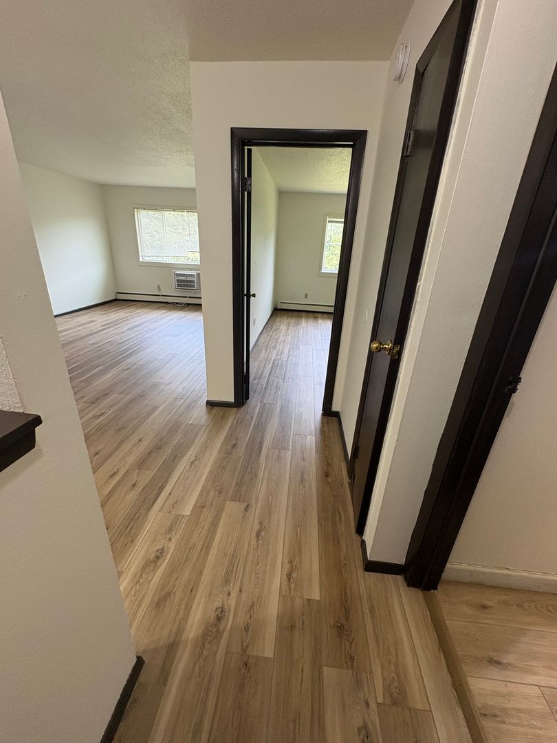 791 Russell Rd 4 of 8