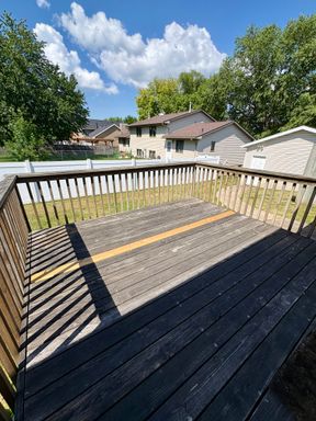 Listing photo thumbnail