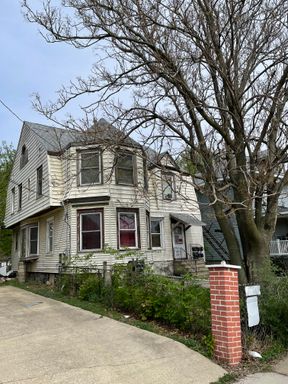 1109 Sycamore St - 3, Waterloo, IA 50703