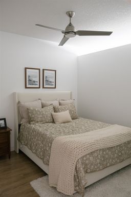 The Standard at 36th - 4th Floor (A1) – photo 1
