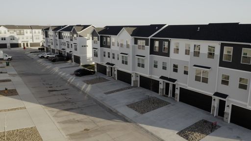 Northpointe Townhomes Non-Deck End – photo 1