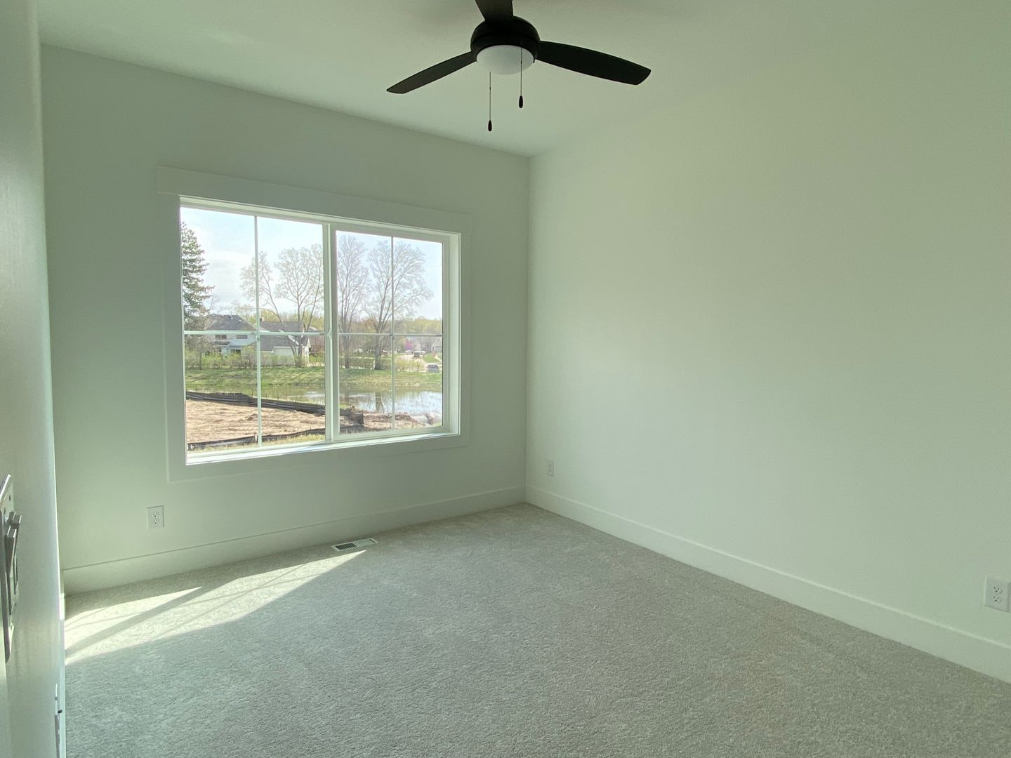 224 E Bridge Road 5 of 8