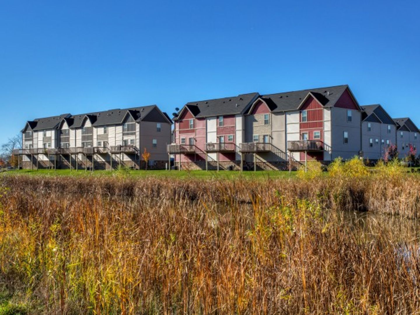 West Des Moines Apartment: 88th and Oxford Drive