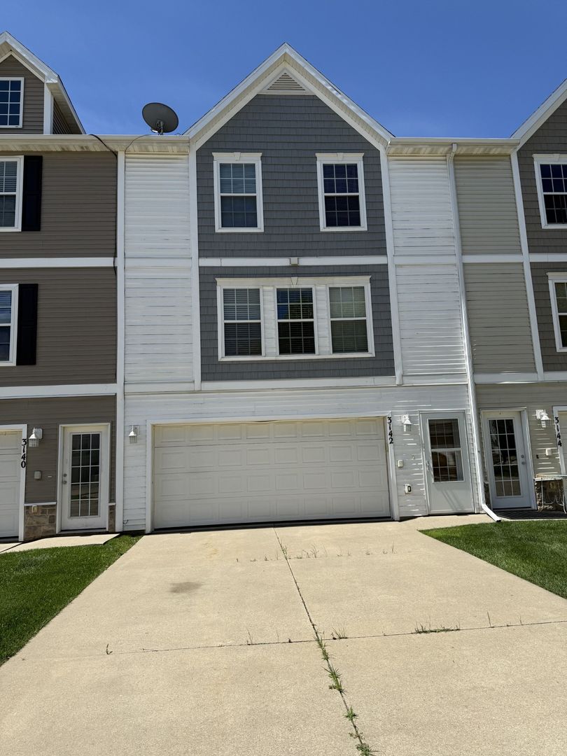 Ankeny Apartment: 3142 SW Sharmin Lane