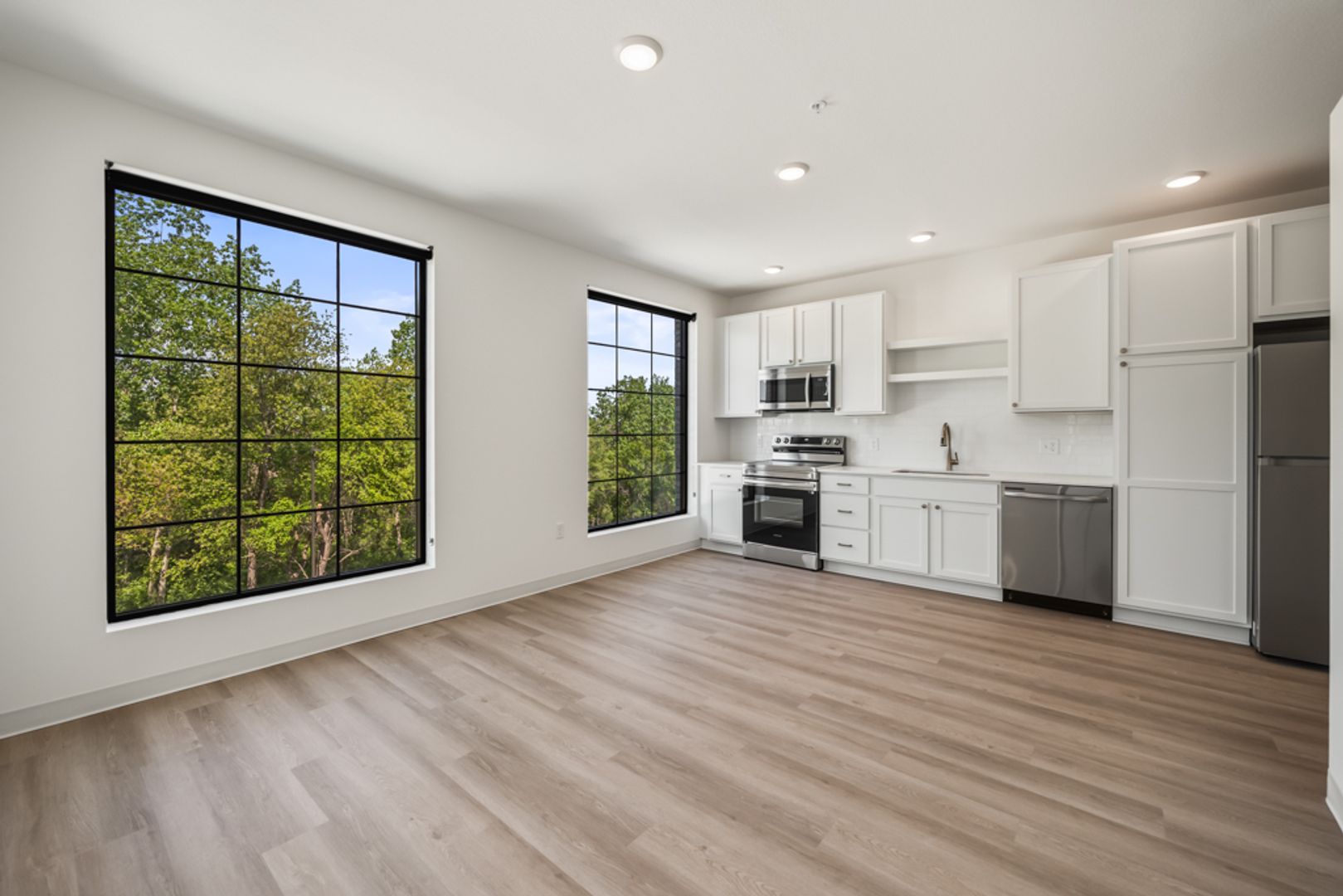 Waukee Apartment: 1345 E Hickman Rd