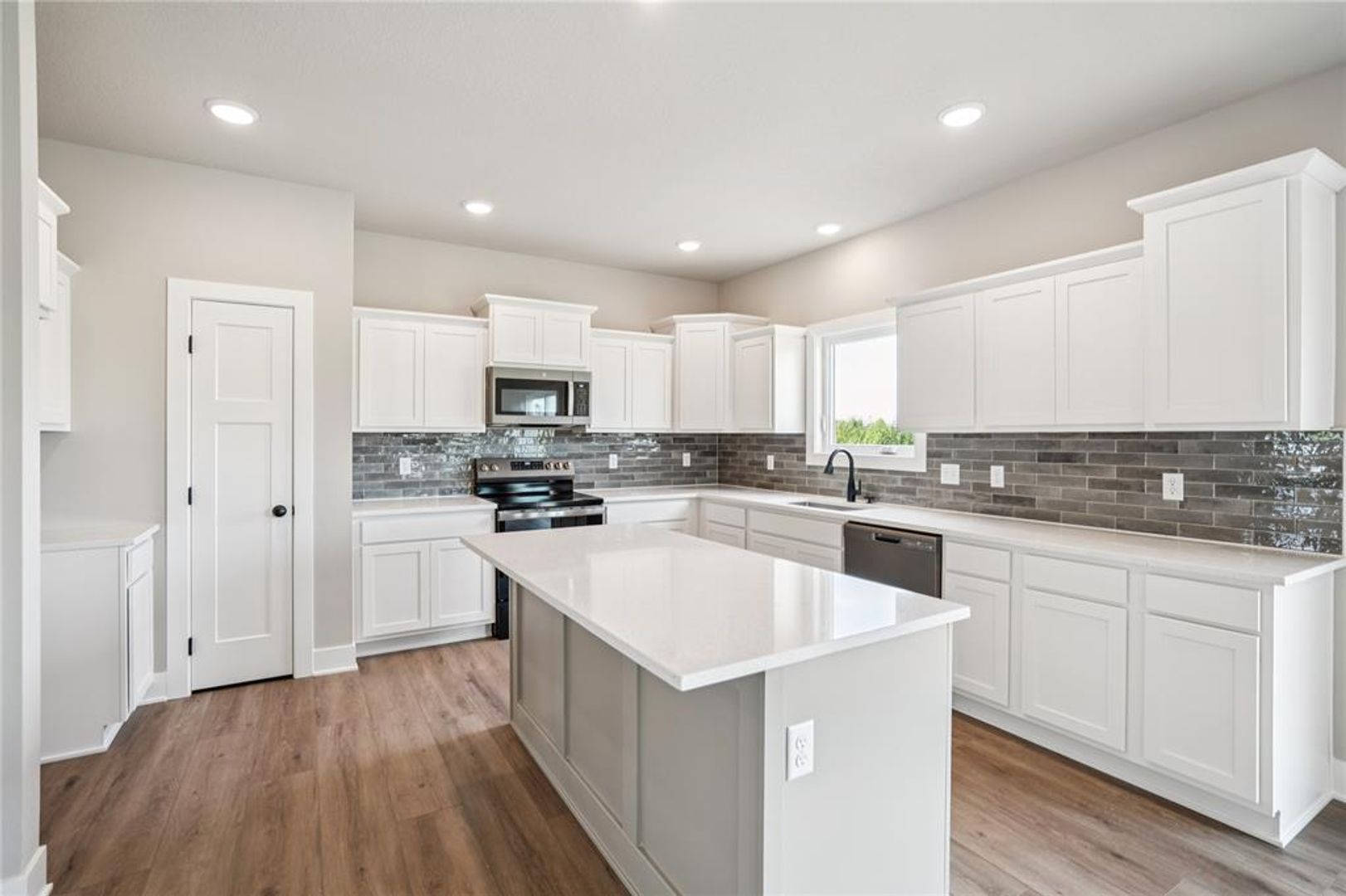 Waukee House: 1420 Werthman Drive