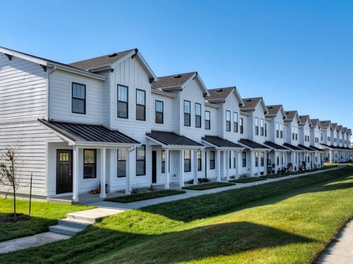 Cove at Prairie Trail Townhomes - Lake View End Unit – photo 1