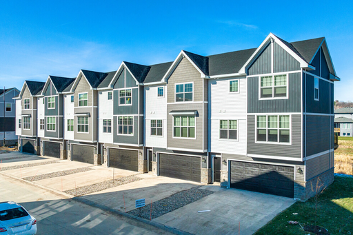 Grand Valley Townhomes - BRAND NEW – photo 1