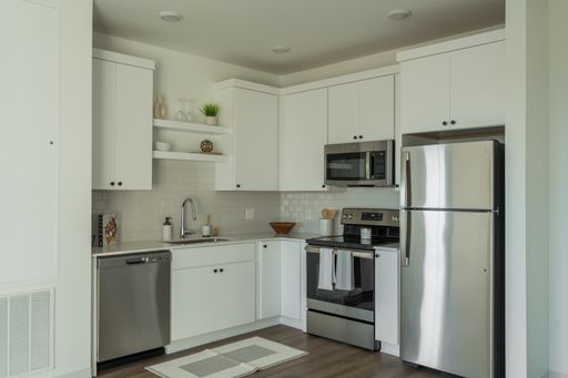 The Windsor | Stylish 2 Bedroom, 1 Bath Retreat – photo 1