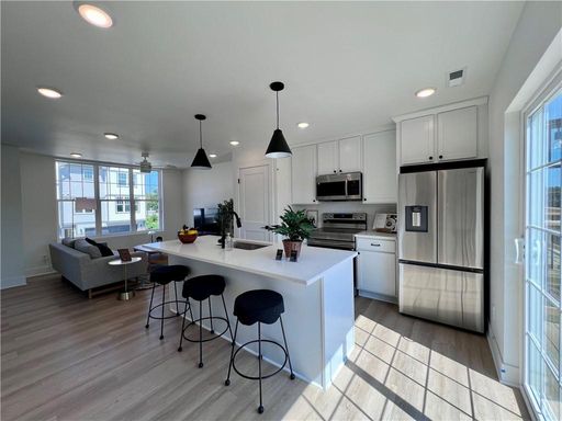 Walnut Crest Interior Deck Townhome (East Side) – photo 1